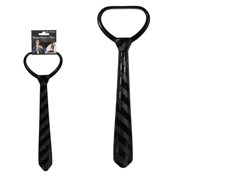 ŁYŻKA DO BUTÓW - KRAWAT OBUWIA CZARNA HACZYK 36 CM