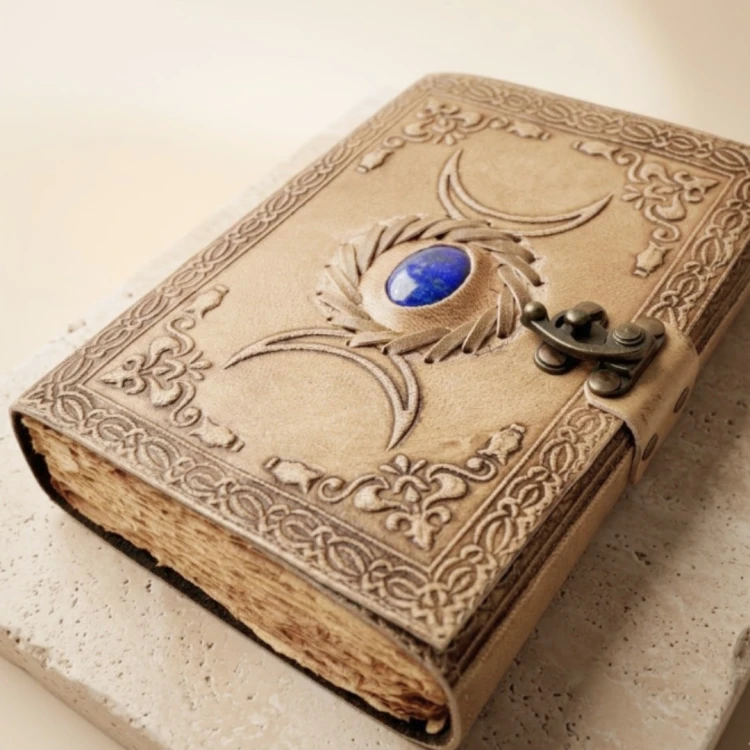 Notes Skórzany Triple Moon z Kamieniem - Fazy Księżyca - 200 stron  (3).jpg