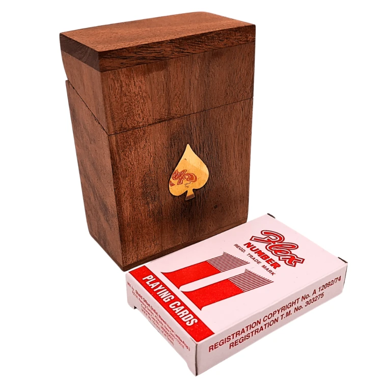 Karty do gry w drewnianym pudełku - elegancki zestaw na prezent  (4).png