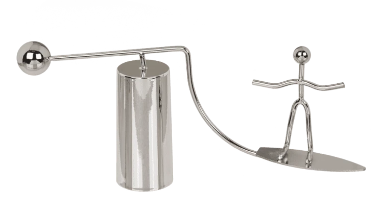 Kinetyczny surfer figurka balansująca - ozdoba na biurko antresowa  (3).png