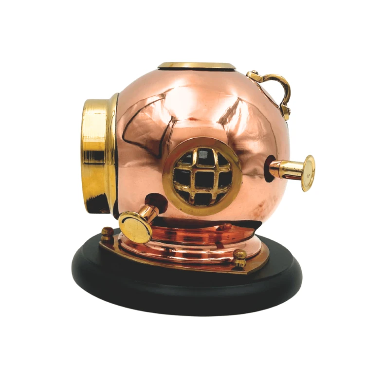 Zegar biurkowy hełm nurka mosiężny - marynistyczna dekoracja vintage  (4).png