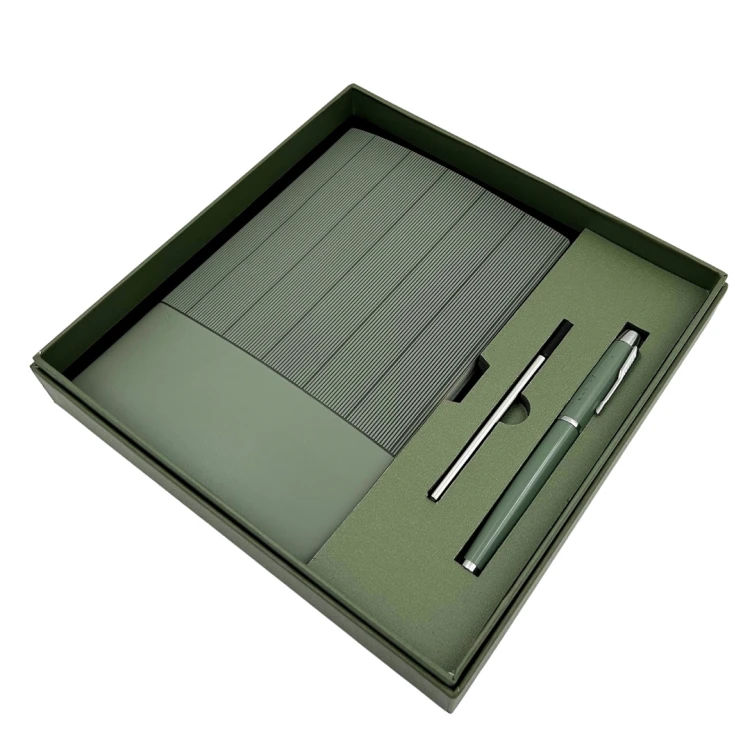 Oliwkowy-zestaw-prezentowy-notes-A5-z-długopisem-skórzany-komplet  (2).jpg
