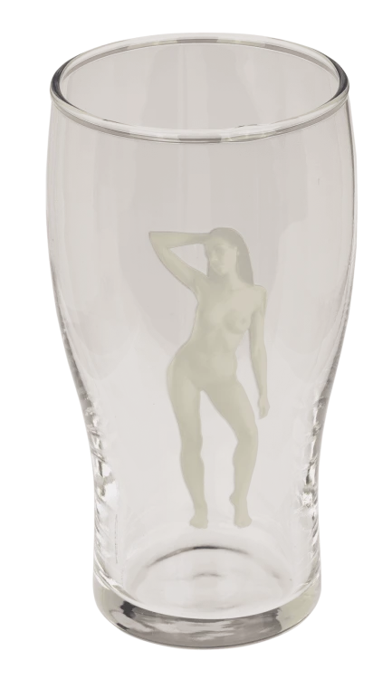 Szklanka-do-Piwa-560-ml-Striptizerka-Zmienia-Kolor  (4).png