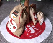 Czerwona mata pod choinkę 80 cm - spódniczka pod choinkę Merry Christmas