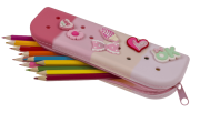 Silikonowy-piórnik-z-przypinkami-saszetka-szkolna  (7).png