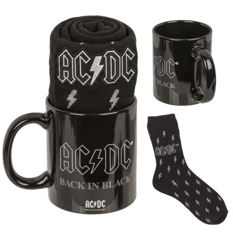 Zestaw Prezentowy ACDC „Back in Black” – Kubek i Skarpetki Rockowe .png
