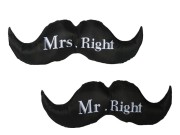 PODUSZKA MR LUB MRS RIGHT WĄSY DWUSTRONNA CZARNA 2