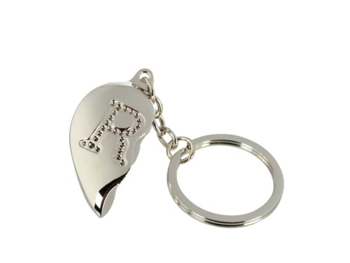 BRELOCZEK złamane SERDUSZKO R LITERKA BRELOK SERCE .jpg