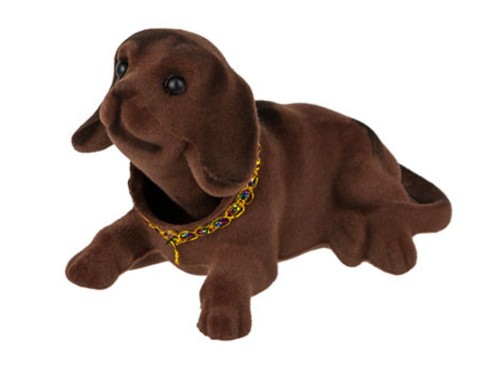 PIESEK z kiwającą główką DO SAMOCHODU AUTA PIES 1.jpg