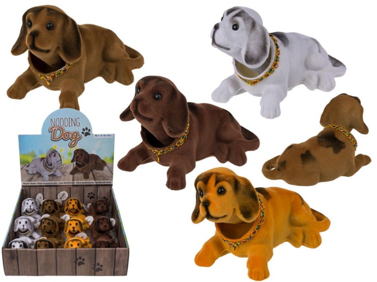 PIESEK z kiwającą główką DO SAMOCHODU AUTA PIES 2.jpg