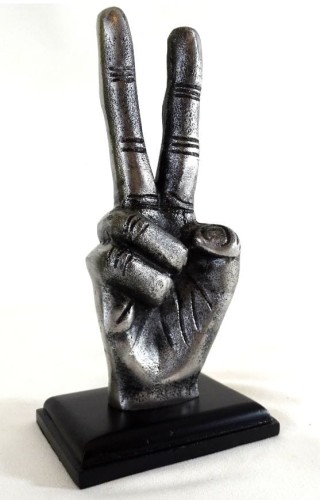 FIGURKA dekoracyjna Victory - metal ZWYCIĘSTWO .jpg