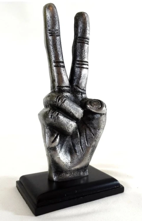 FIGURKA dekoracyjna Victory - metal ZWYCIĘSTWO .jpg