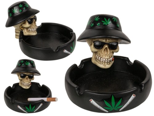 POPIELNICZKA czacha z marychą SKRĘT TRAWKA CZASZKA 2.jpg