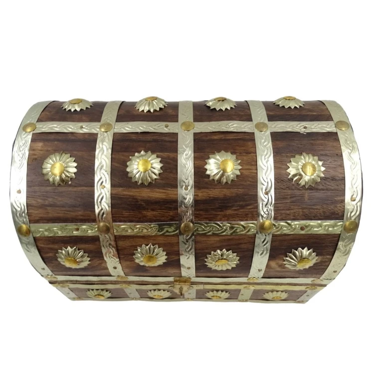 Szkatułka drewniana metalowymi zdobieniami Pudełko (4).jpg