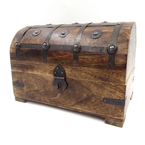 Szkatułka drewniana metalowe zdobienia Skrzynka (2).jpg