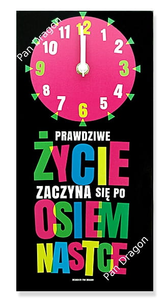 Zegar ścienny Motto - Życie zaczyna się po 18 .jpg