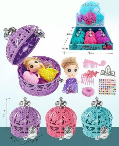 Pudełko korona z laleczką i akcesoriami Ozdoby 2.jpg