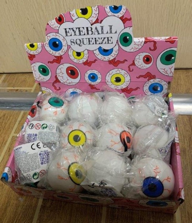 Antystresowe oko do ściskania Gniotek Gałka Oczna 3.jpg