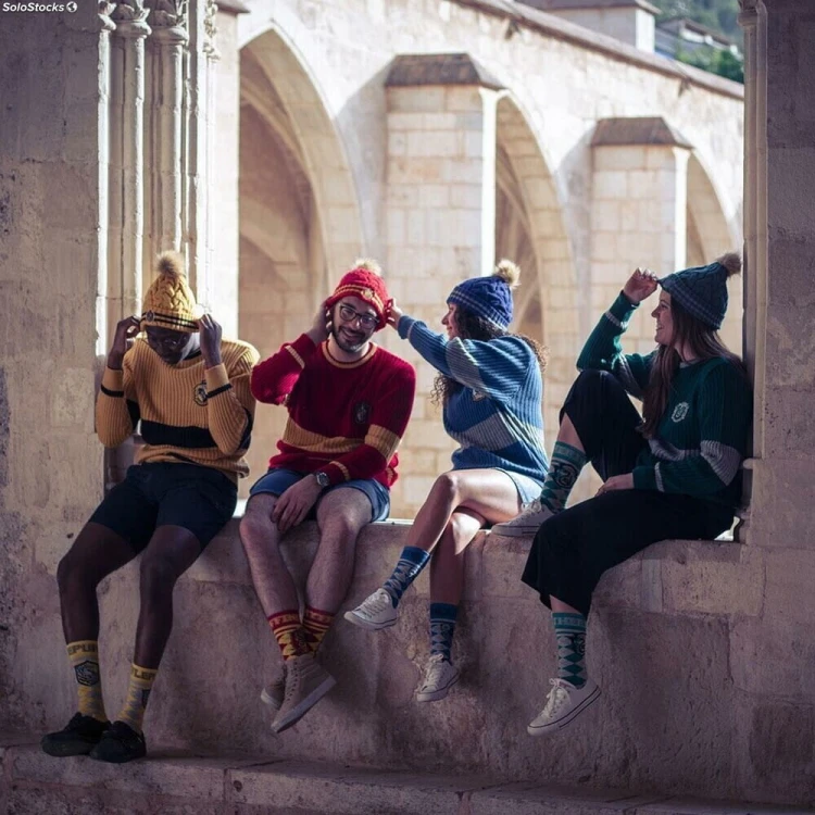 Czapka Harry Potter Gryffindor rozm 6-14lat 56cm (3).jpg