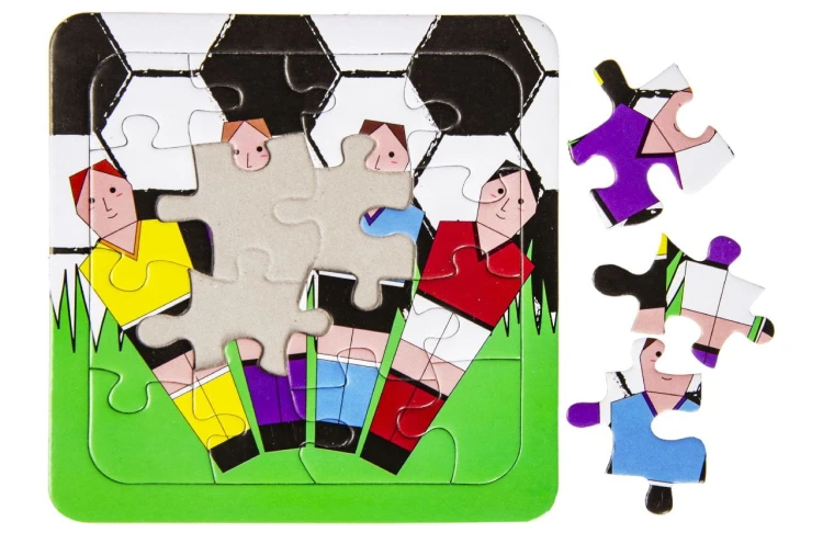 Puzzle dla dzieci piłka nożna 16 elem Małe wzory  (1).jpg