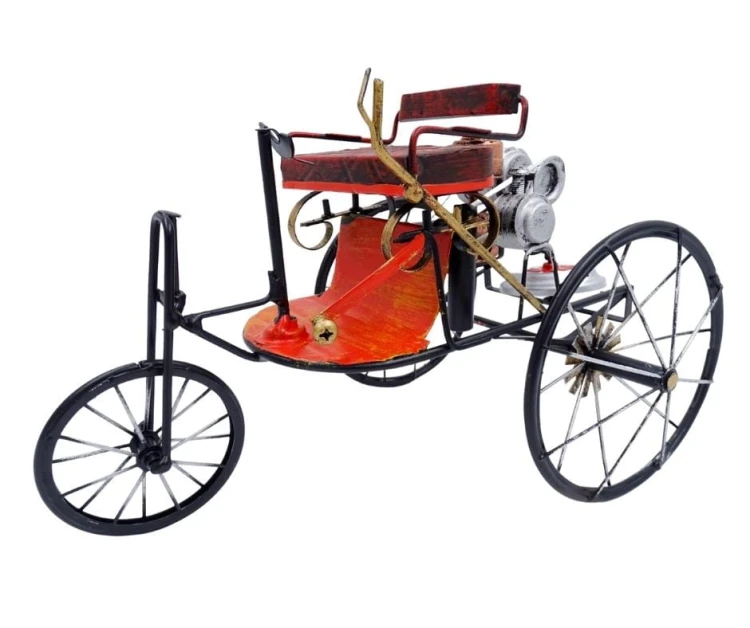 Samochód retro model Pierwszy Spalinowy Figurka  (1).jpg