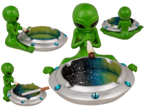 Popielniczka Obcy z jointem skrętem blant Ufoludek .jpg