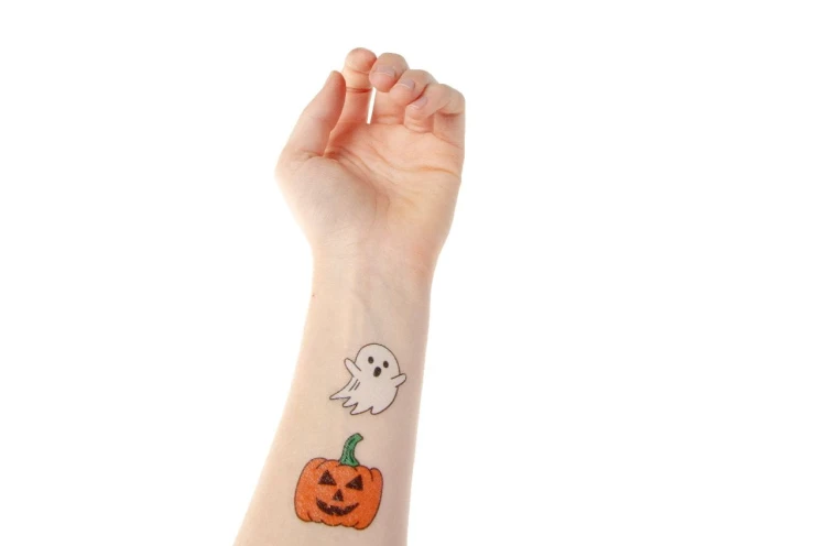 Tatuaże dla dzieci Halloween 12 sztuk zestaw Duchy Upiory Wampiry  (4).jpg