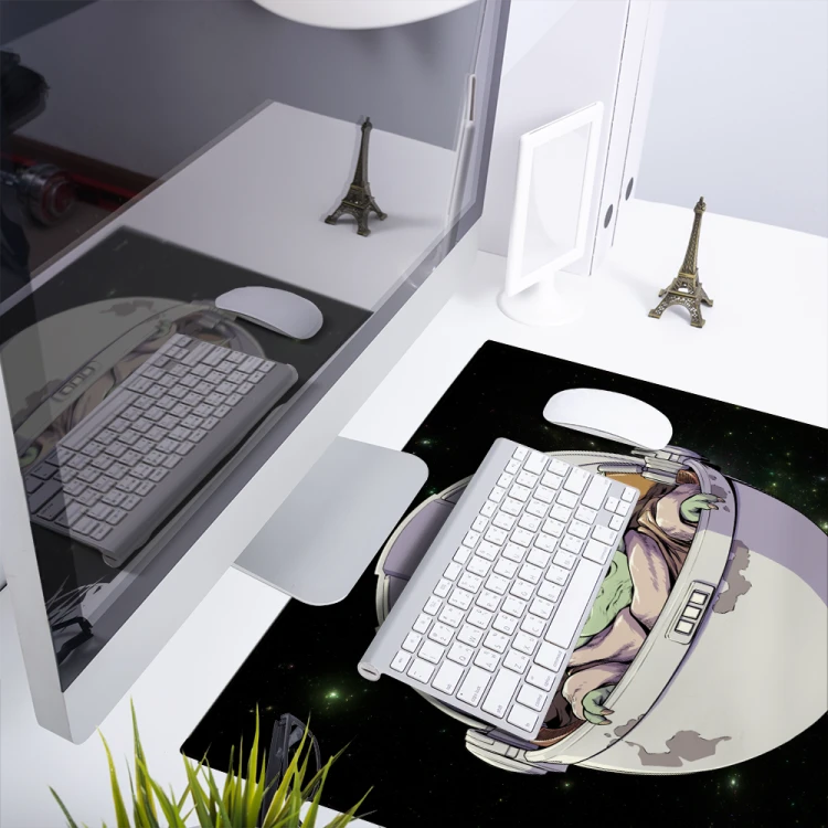 Mata na biurko Podkładka ochronna 50x45 cm Star Wars Baby Yoda X  (1).png