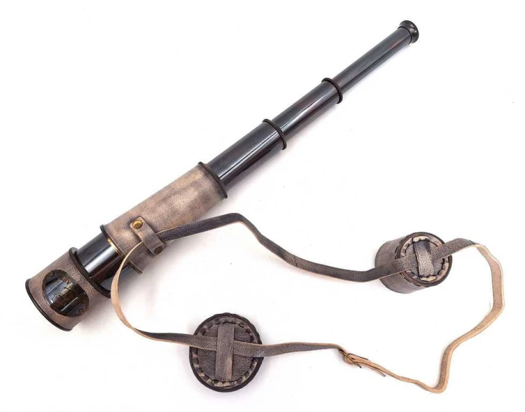 Luneta mosiężna skórzana z paskiem Retro Stara Replika składana  (1).jpg