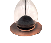 Klepsydra Magnetyczna – Niesamowita Dekoracja dla Miłośników Gadżetów  (2).jpg