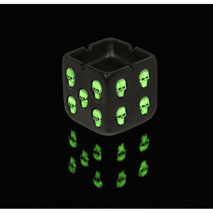 Popielniczka Czaszka Świecąca Groza w Ciemności fluorescencyjna  (2).png