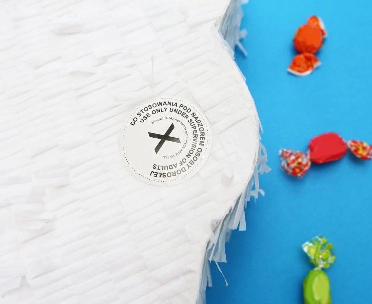 Piniata Chmurka na Sznurki – Urocza Atrakcja na Urodziny i Imprezy