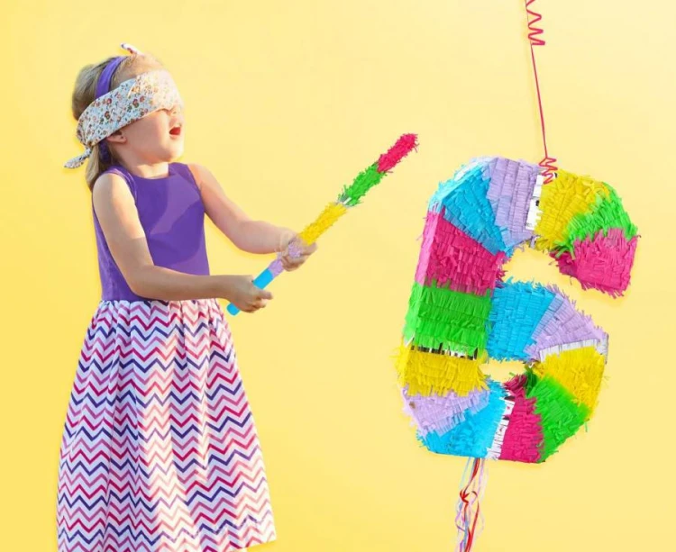 Piniata Cyfra "9" Pastelowa – Zabawna Atrakcja na Urodziny i Imprezy