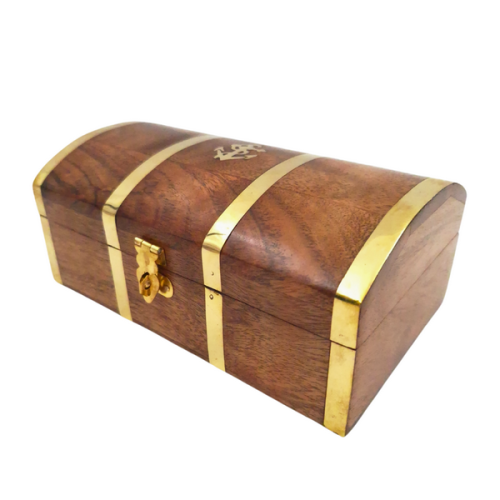 Duża Drewniana Szkatułka Marynistyczna z Mosiężną Kotwicą  (1).png