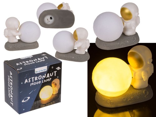 Lampka Nocna Astronauta LED – Kosmiczny Blask na Dobranoc  (1).jpg
