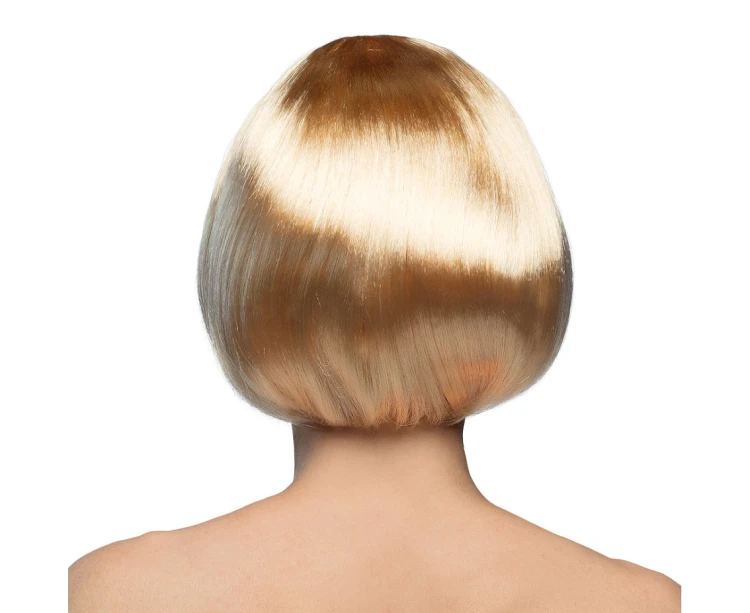 Peruka Kabaret Blond – Krótkie Włosy z Grzywką na Imprezę