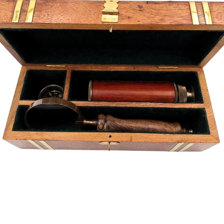 Zestaw Retro Podróżnika – Luneta, Kompas i Lupa w Drewnianym Pudełku  (4).jpg