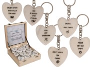 Marmurowy brelok serce z pozytywnym hasłem – elegancki talizman na co dzień  (1).jpg