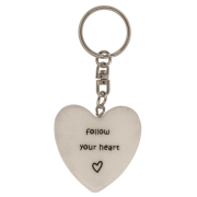 Marmurowy brelok serce z pozytywnym hasłem – elegancki talizman na co dzień  (9).png