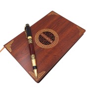 Zestaw prezentowy Premium – drewniany notes A5 i elegancki długopis  (7).jpg