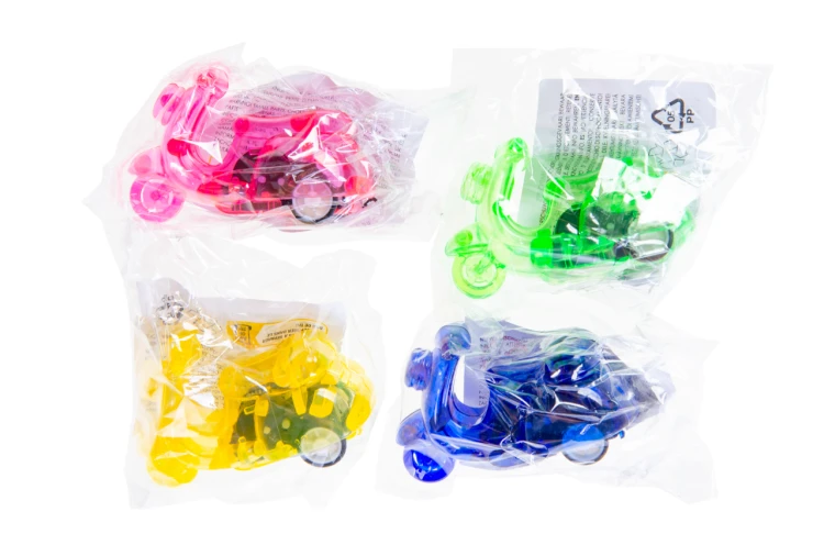 Kolorowy mini skuter pull-back – mała zabawka, wielka frajda  (3).jpg