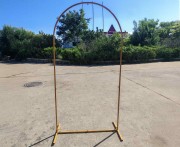 Złoty stelaż łuk 200x100 cm – elegancki stojak do dekoracji balonowych