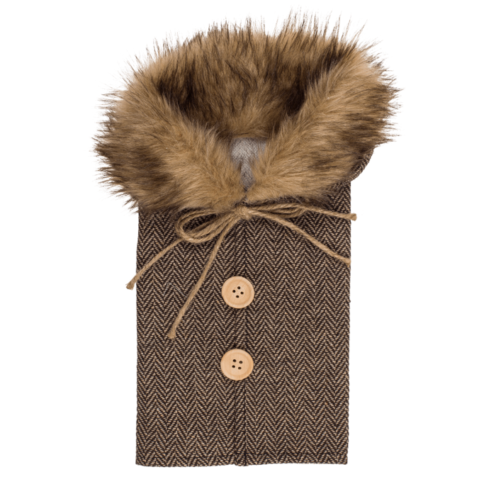 Ubranko na butelkę z futrzanym kołnierzem – świąteczna dekoracja stołu  (3).png