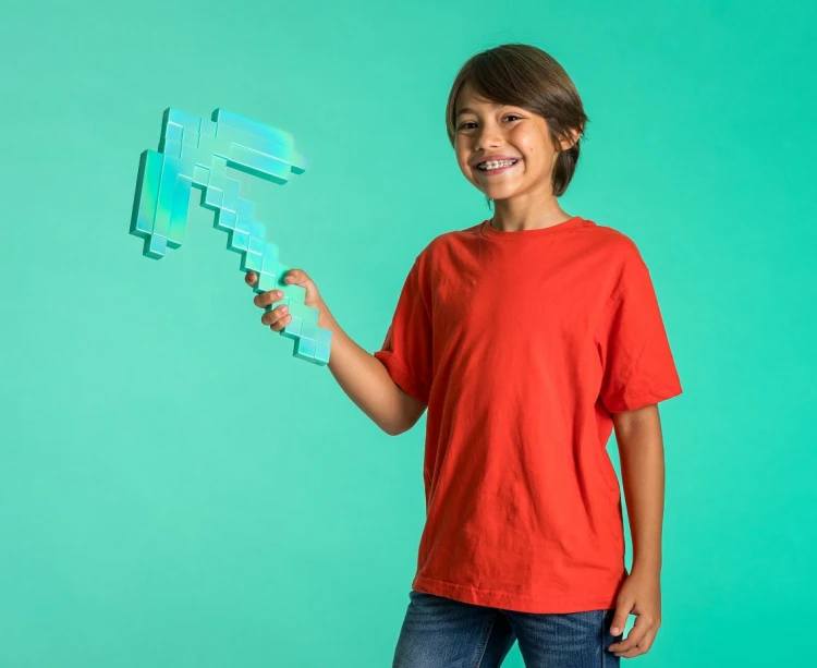 Diamentowy Kilof Minecraft – oficjalny licencyjny gadżet dla fanów gry