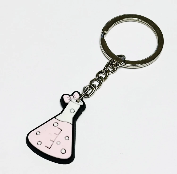 Brelok naukowca kolba chemiczna różowa - stylowy gadżet dla fanów nauki .jpg