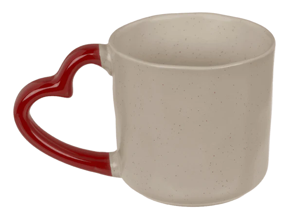 Kubek Love z Uchwytem w Kształcie Serca - Romantyczny Kubek na Prezent  (4).webp