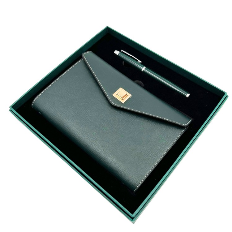 Elegancki Zestaw Prezentowy - Skórzany Notes A6 i Długopis w Pudełku  (6).jpg