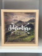 Skarbonka z szybką Adventure awaits Przezroczysta 4