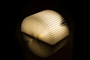 Lampa LED w Formie Książki - Magiczne Światło i Designerski Gadżet  (7).webp