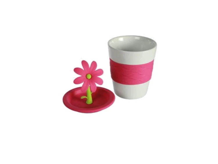 KUBEK Z POKRYWKĄ SILIKONOWĄ KWIATEK NA WYNOS AUTA 1